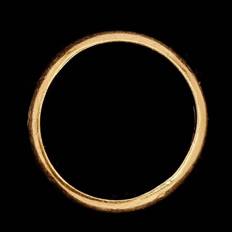 RING, 23 k guld, 1970-tal. Vikt ca 18 gram.