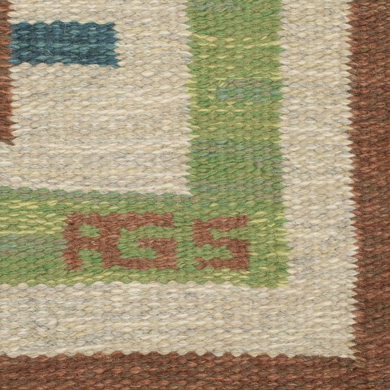 MATTA, rölakan, monogramsignerad AGS (Anna-Greta Sjöquist), omkring 1900-talets mitt. Ca 252 x 187 cm.