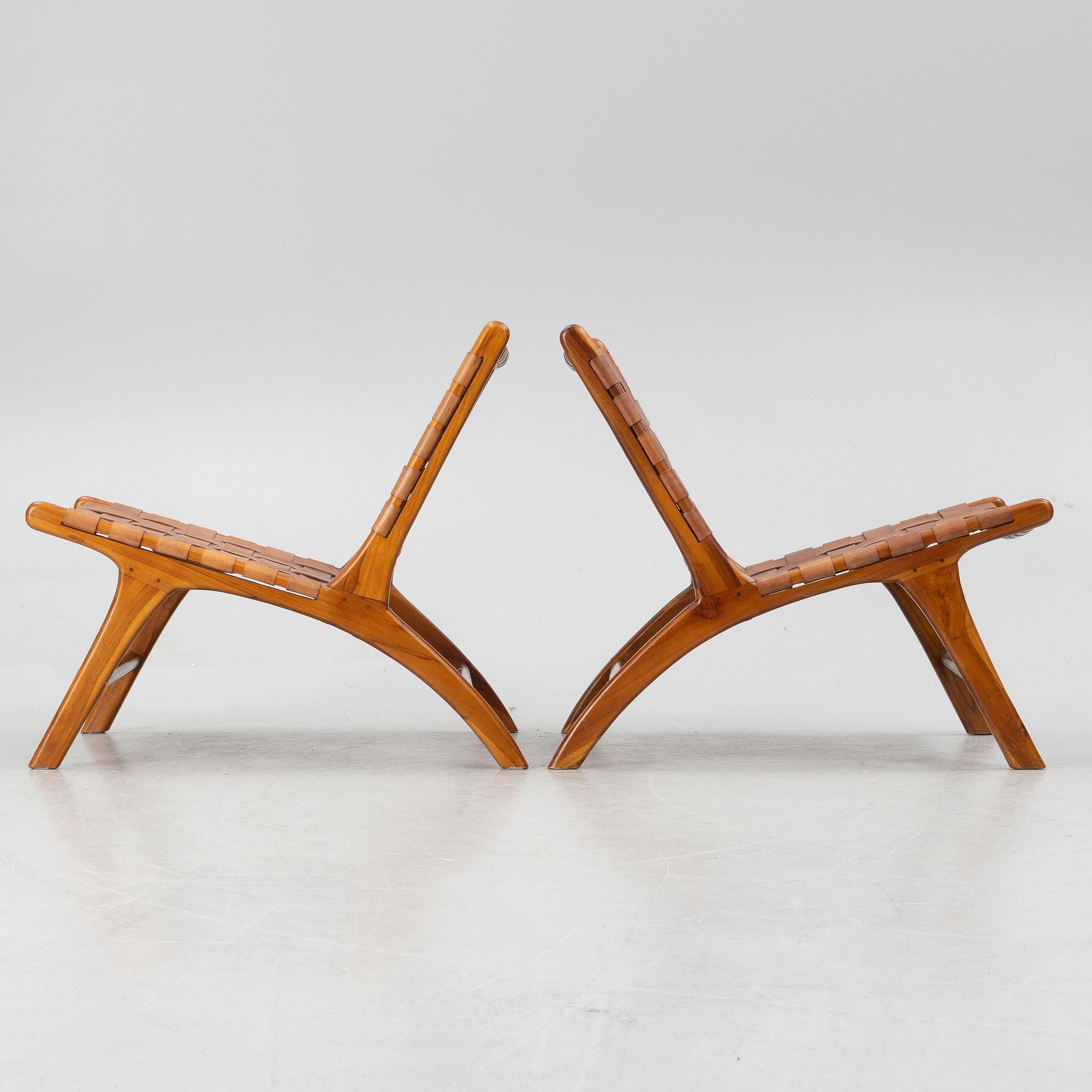 Armchairs, a pair, "Porto", Newport, 21st century.