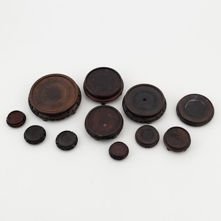 Träställ, 11 stycken, hardwood. Kina, tidigt 1900-tal.