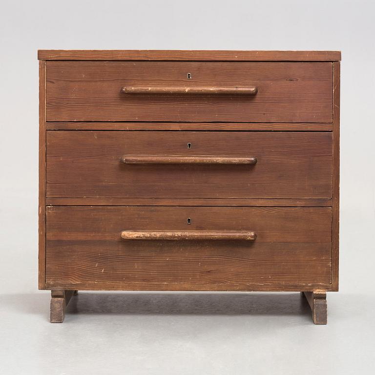 Axel Einar Hjorth, attributed to, a pine chest of drawers, Nordiska Kompaniet, Sweden 1930´s.