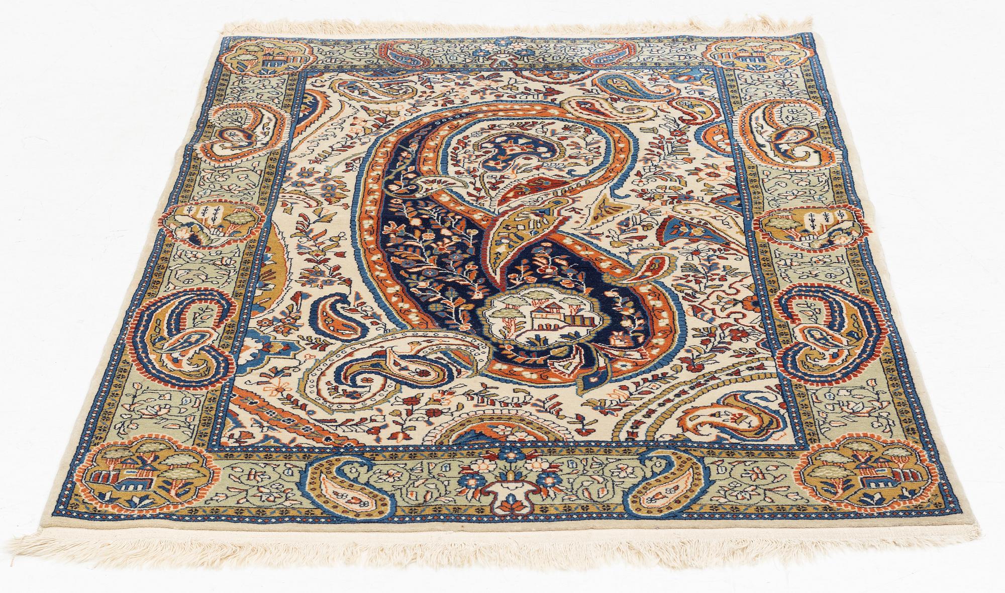 An old Sarouk rug, c. 157 x 105 cm,