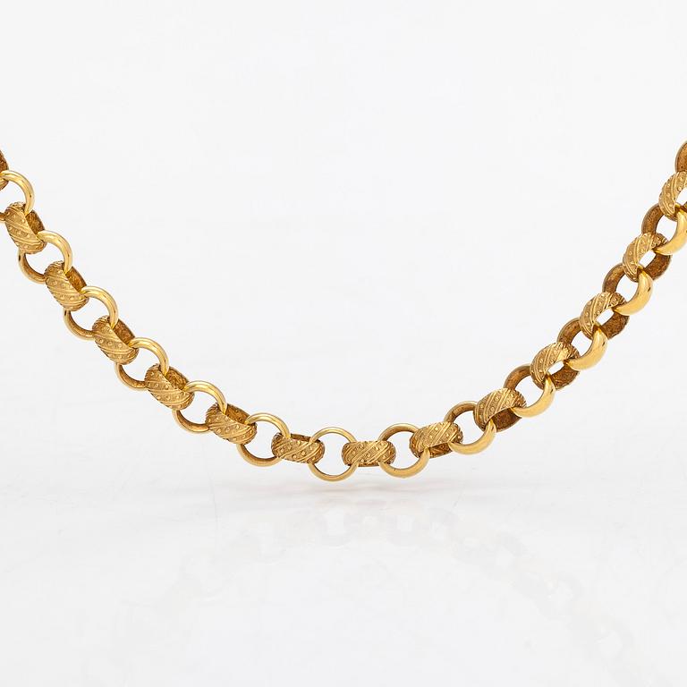An 18K gold necklace and bracelet, belcher chain with turquoises. Oskar Lindroos, Helsinki 1963.