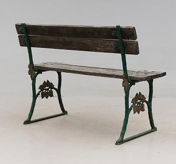 TRÄDGÅRDSSOFFA, 1900-talets första hälft.