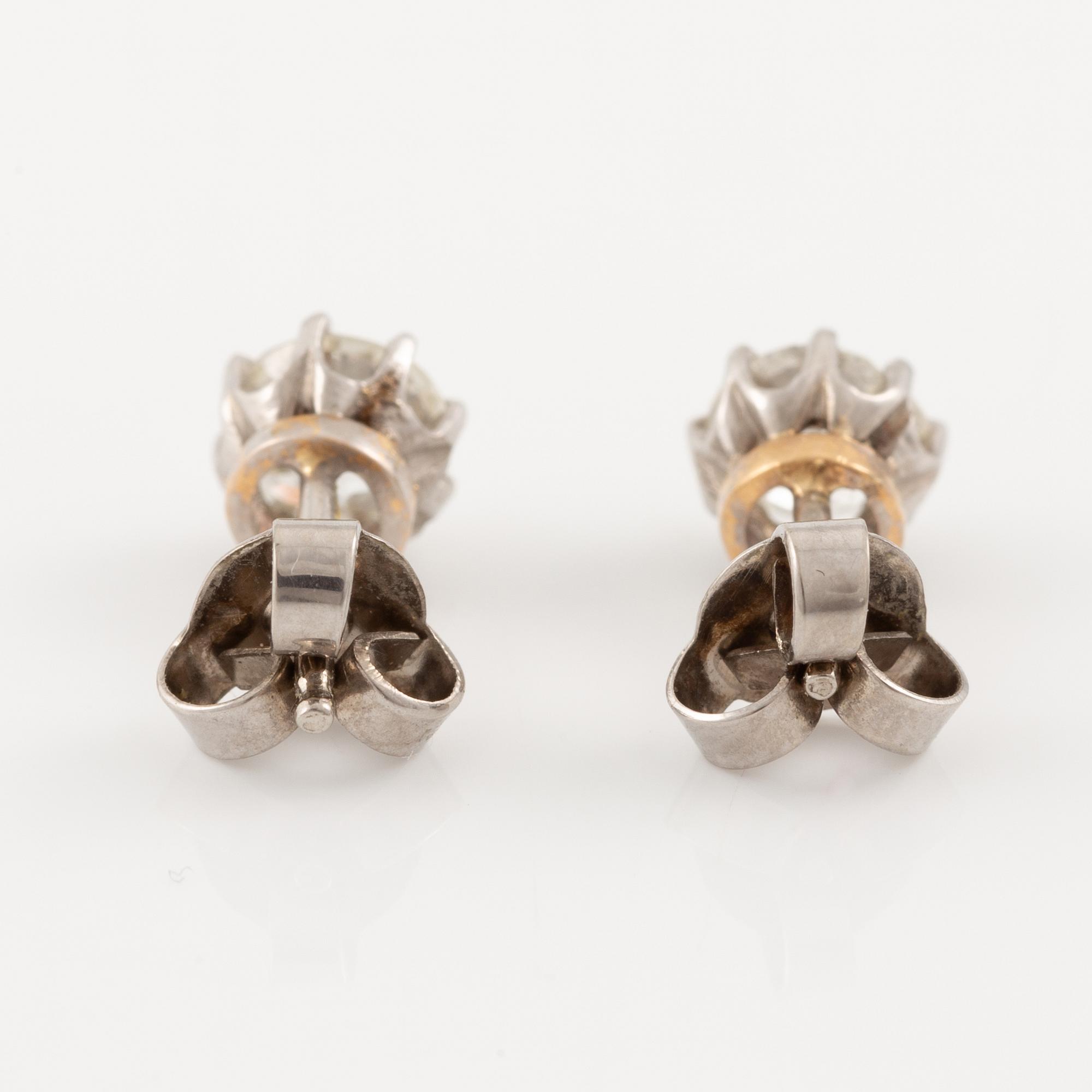 Earrings, a pair, 18K white gold with old-cut diamonds.