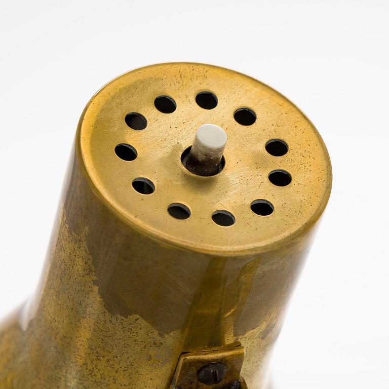 Paavo Tynell, a mid-20th century '9224' table lamp for Taito Finland.