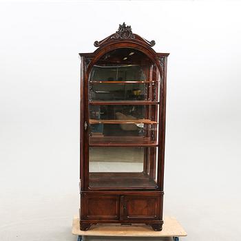 Display cabinet, first half of the 20th century.