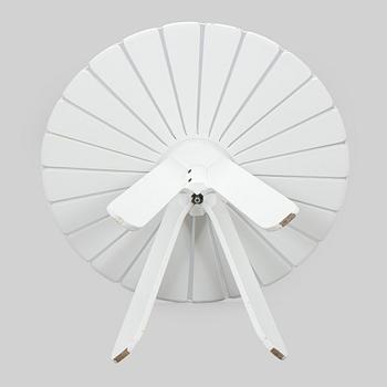 Alvar & Aino Aalto, ”Aurinko”-sarjan pöytä, O.Y. Huonekalu- ja Rakennustyötehdas A.B., 1900-luvun puoliväli, sekä, tuoleja, 4 kpl Artek 2000.
