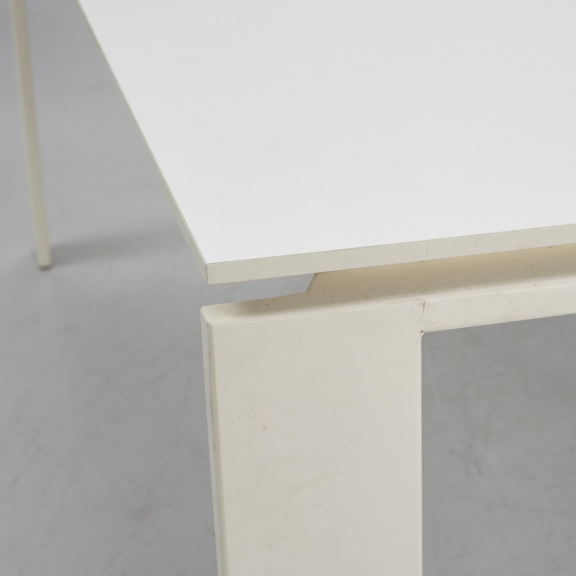 Ferruccio Laviani, matbord, "Four", Kartell, Italien.