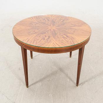A mid 1900s gustavian style mahogany coffee table.