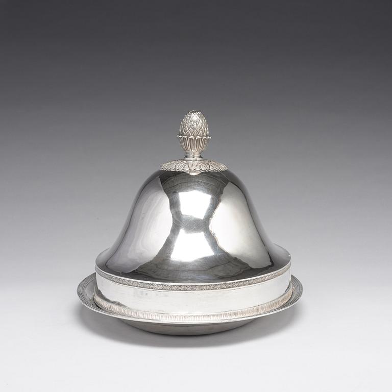 An Austrian 19th century silver serving dish and cover, mark of Aloys Würth, Vienna c. 1820.