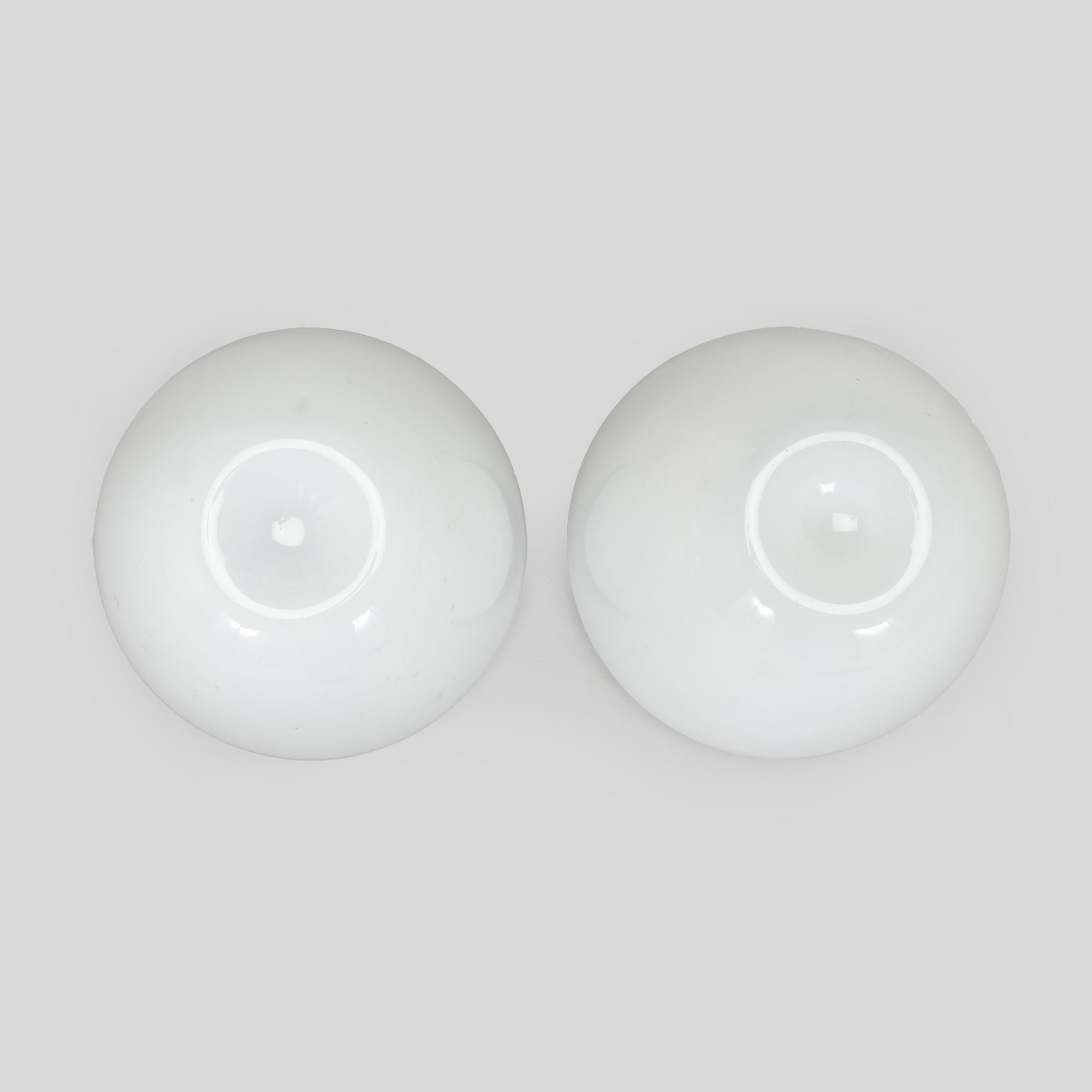 Gunnel Nyman, Two mid-20th century pendant '80115' /  H2-70, light for Idman.