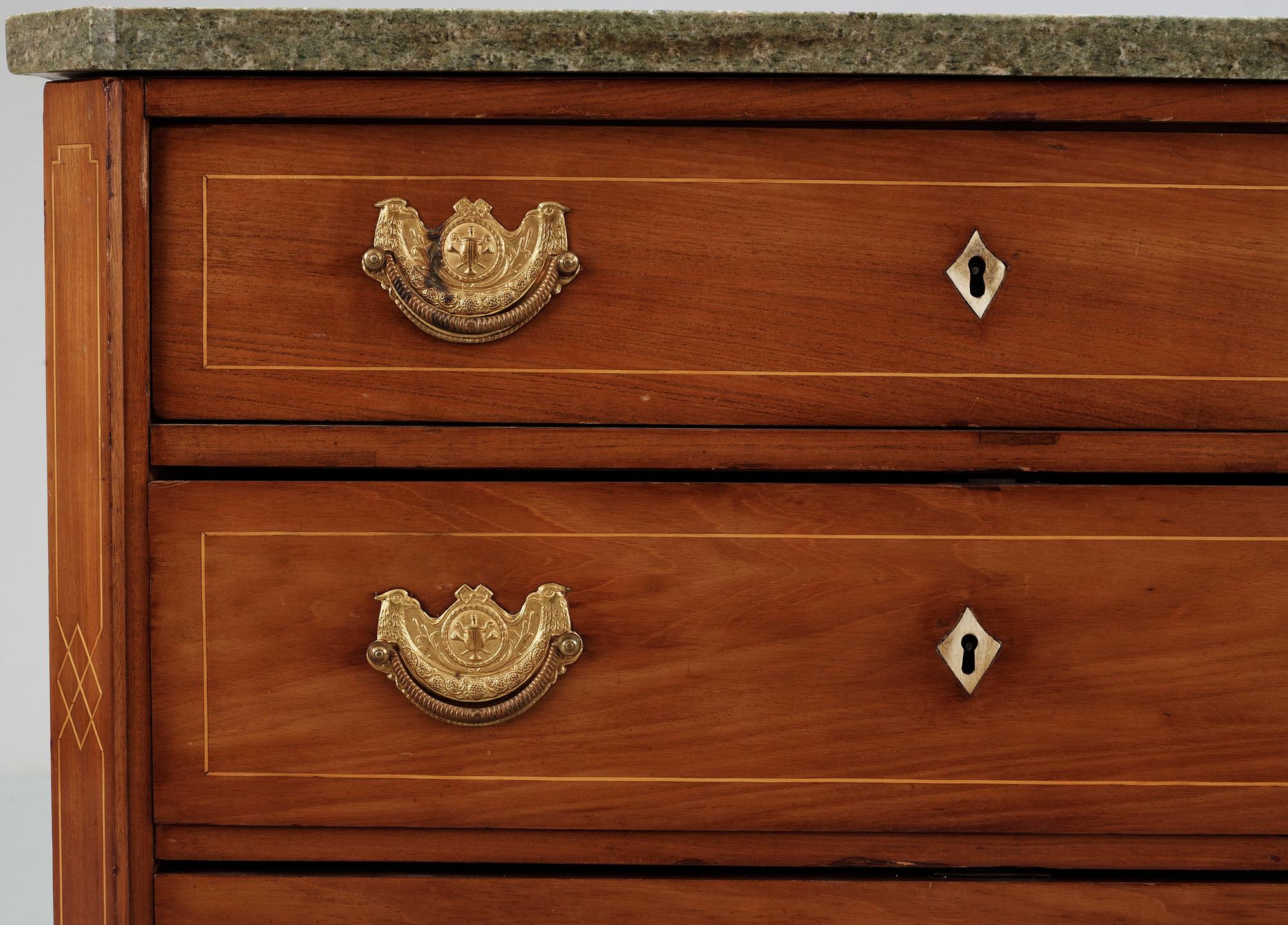 BYRÅ, sengustaviansk, 1800-tal.