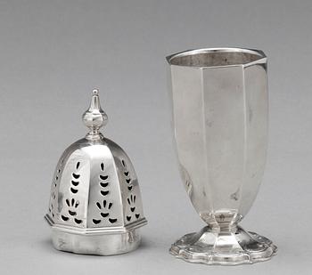 SOCKERRUSKA, silver, Henry Wilkinson, Sheffield, London, 1927. Ca 150 g.