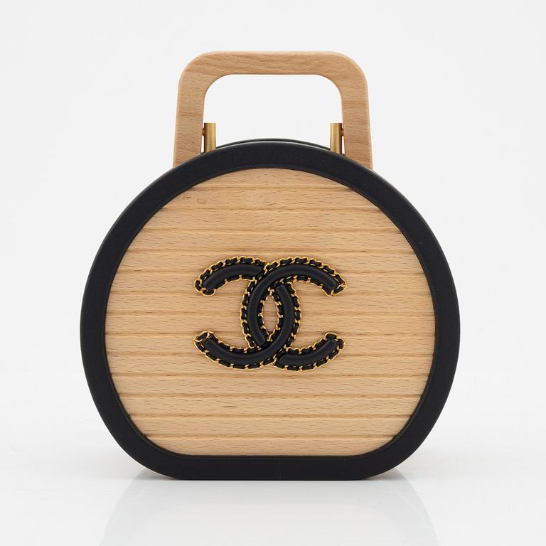 Chanel, bag, "Beech Wood Vanity Case", Cruise 2022 Collection.
