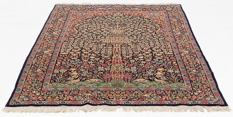 Carpet, Kirman, "Tree of Life", Approx. 245 x 148 cm.