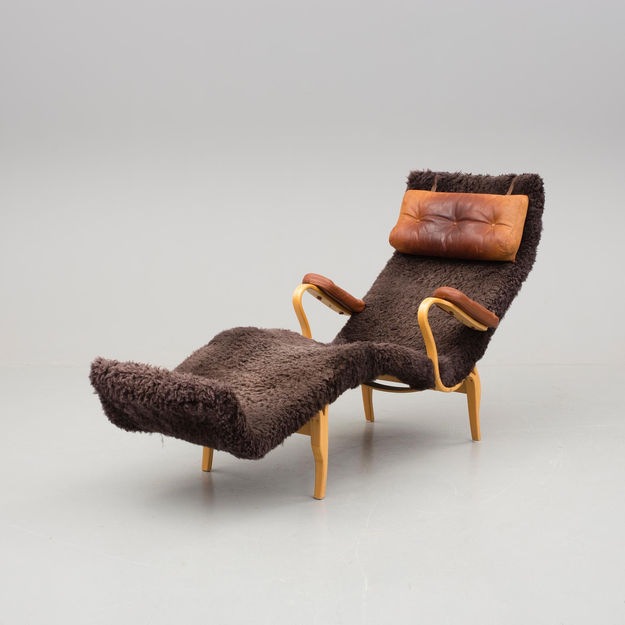 VILFÅTÖLJ, "Pernilla 3", Bruno Mathsson, brännmärkt.