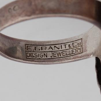 ERIK GRANIT, ring, sterlingsilver Finland, 1971. Samt hänge, sterlingsilver, Finland.