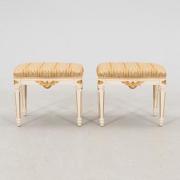 Taburetter ett par Gustaviansk stil Johan Ekman 1900-talets andra hälft.