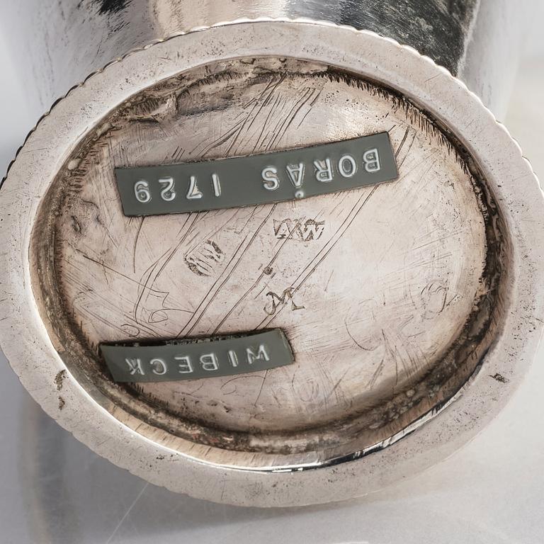 Anders Wibeck, bägare, delvis förgyllt silver, Borås 1729.