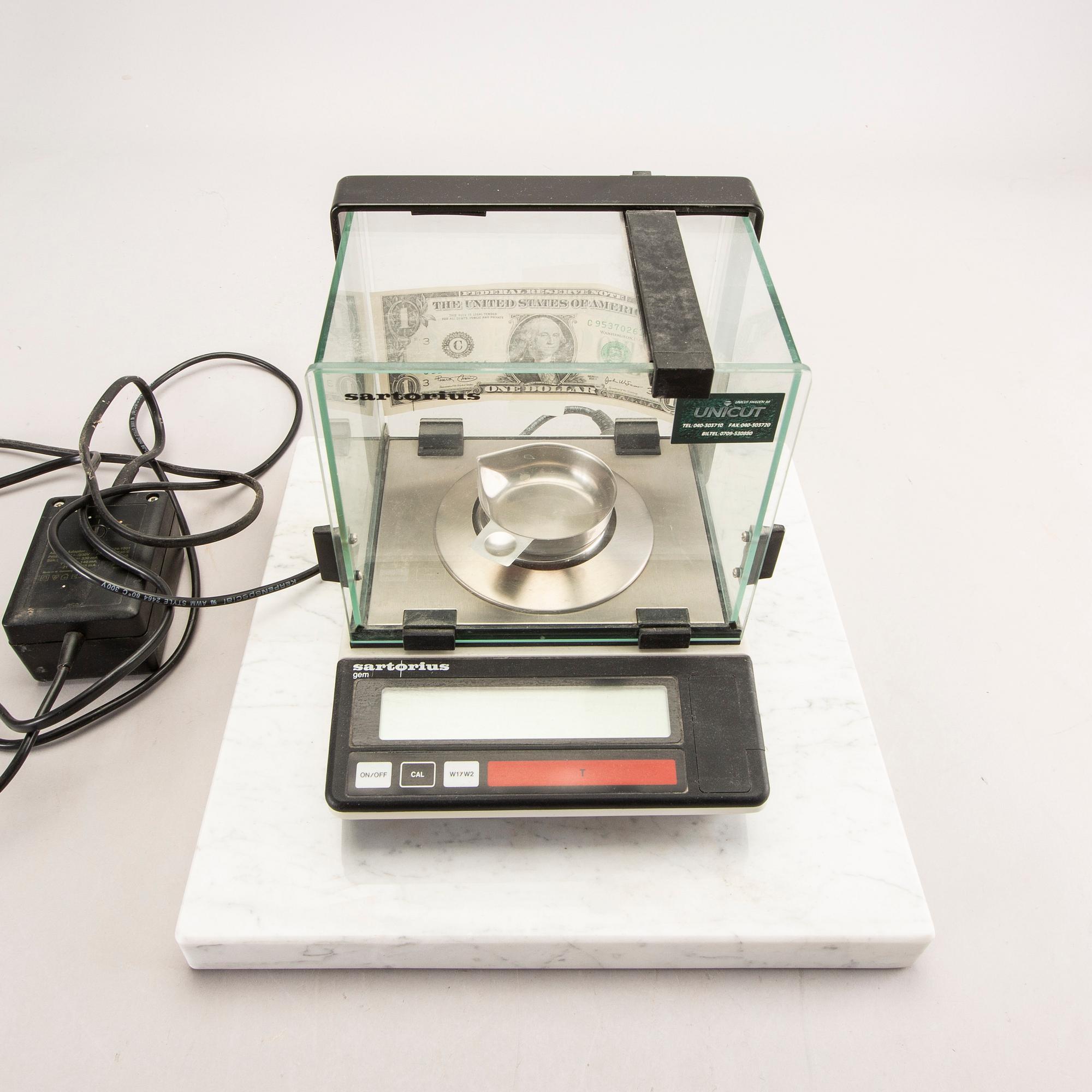 A Sartorius diamond scale later part of the 20th century.