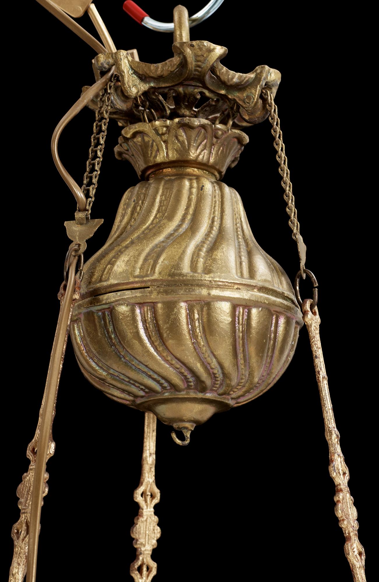 TAKFOTOGENLAMPA, majolika, sekelskiftet 1900. Höjd ca 120 cm.