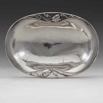 Georg Jensen, skålfat,  "Magnolia/Blossom", Köpenhamn, 1918,