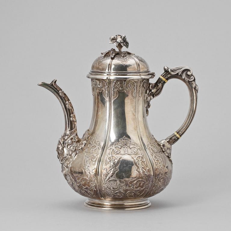 KAFFEKANNA, silver. London, England, 1899. Vikt ca 1177.