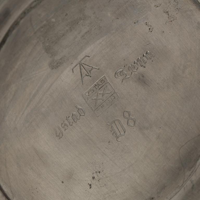 a art deco pewter bowl designed by Anna Thulin year 1930 for Ystad Tenn.