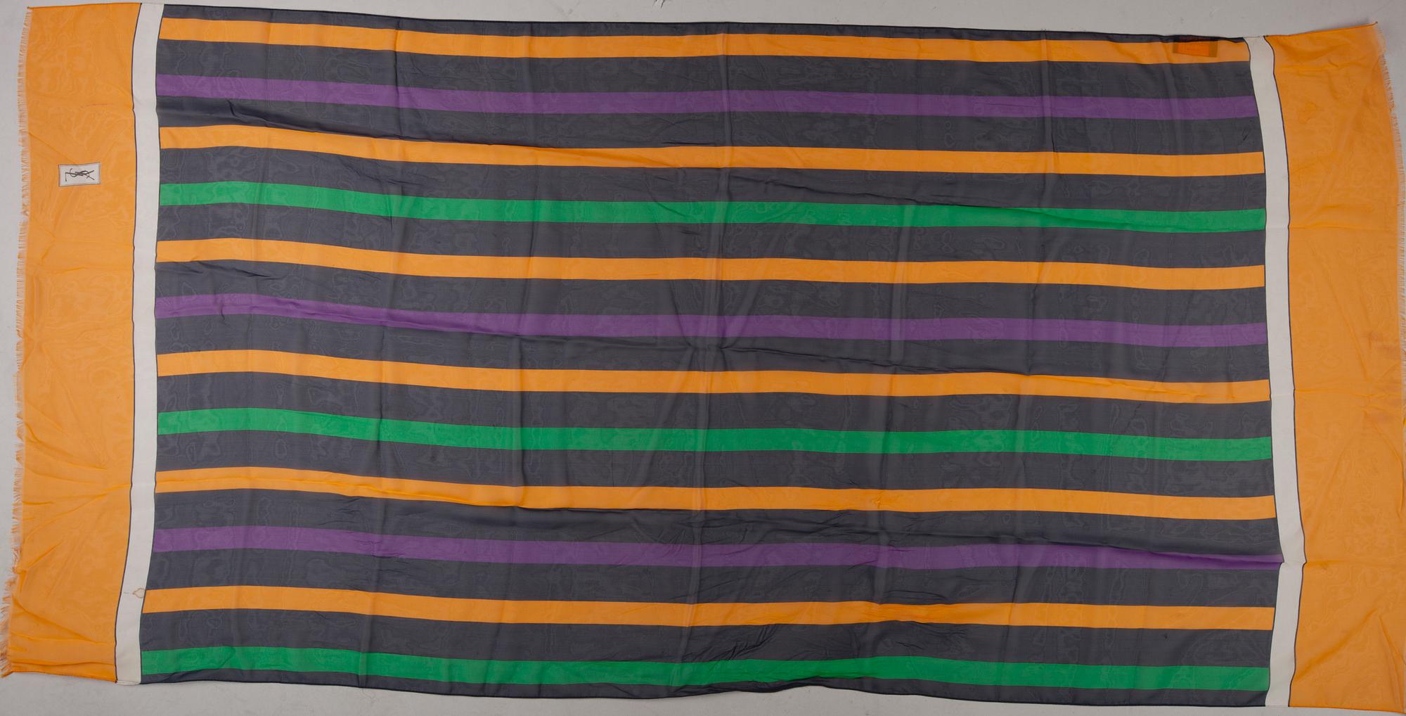 SCARF, Yves Saint Laurent.