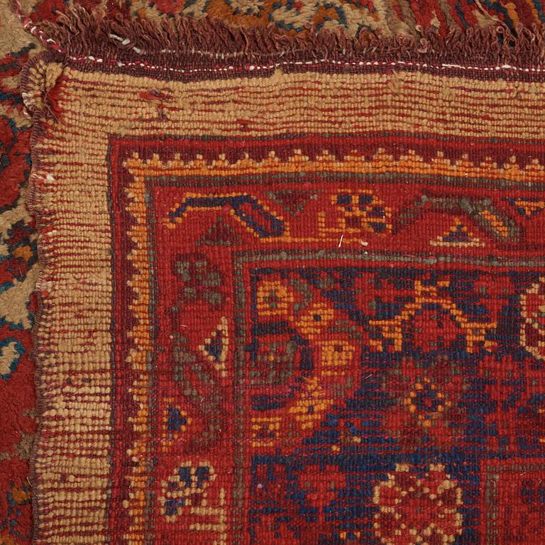 A CARPET. An antique Ushak. 554,5 x 480 cm.