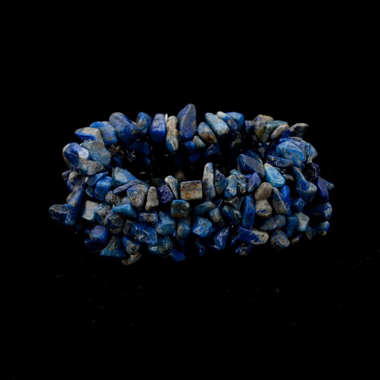 ARMBAND, lapiz lazuli stenar på elastiskt band, nyproduktion.