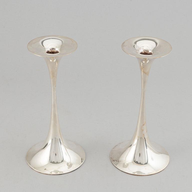 Tapio Wirkkala, ljusstakar, ett par, silver, "Trumpetti", Kultakeskus, Tavastehus, 1979.