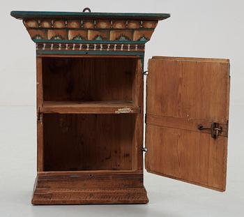 HÄNGSKÅP, allmoge, dat 1804.