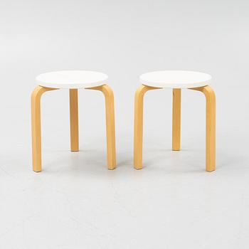 Alvar Aalto, pallar, ett par, modell 60, Artek, Finland.