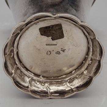 BÄGARE, silver, Daniel Lundström, Stockholm. 1784. Vikt ca 502 gram.