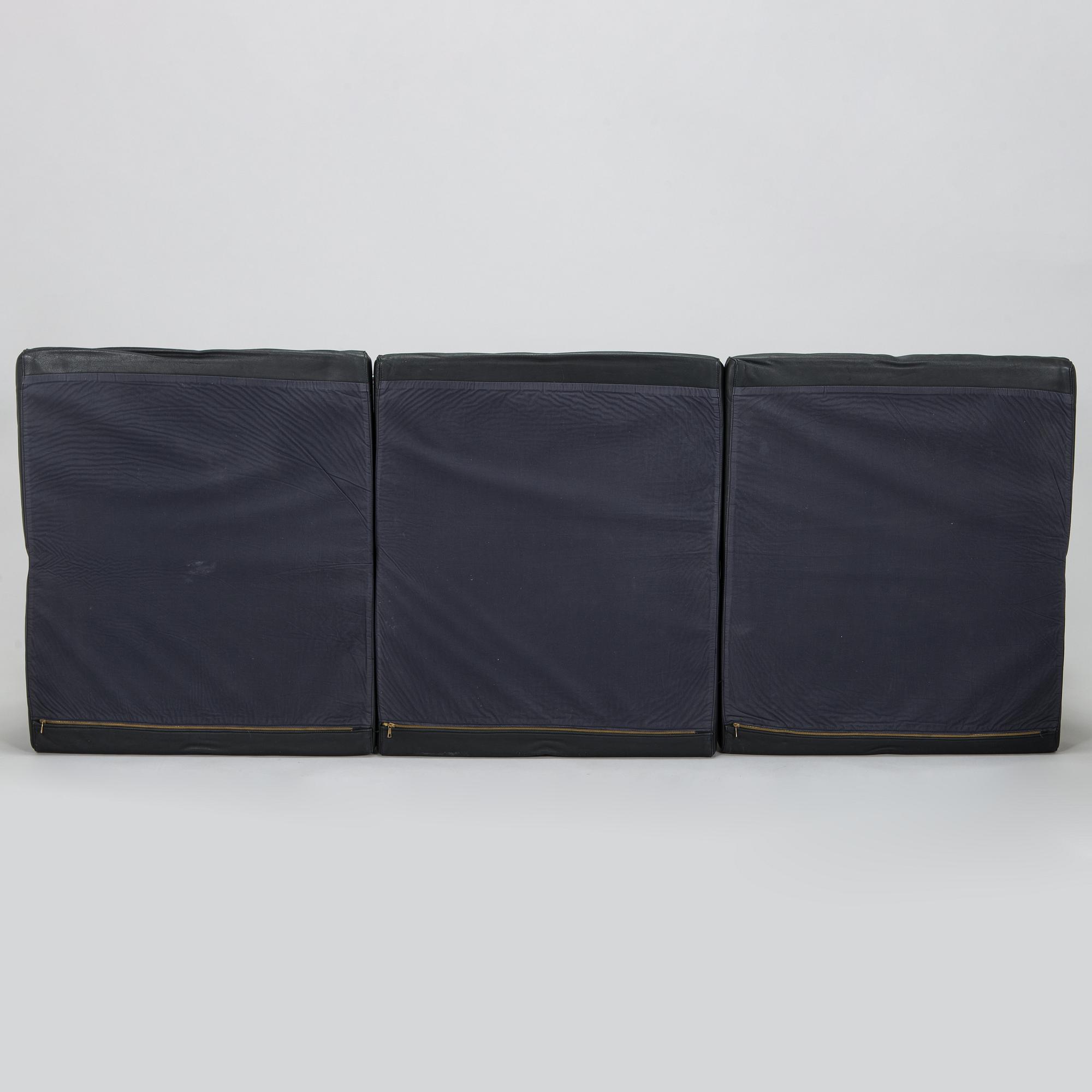 Yrjö Kukkapuro, a 1980's 'Experiment sofa' for Avarte.