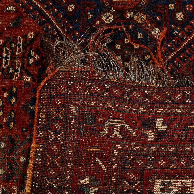 MATTA, möjligen Kashgai, semiantik, 280 x 190 cm.