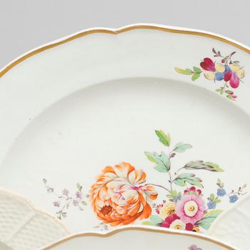 11 porcelain German Meissen, Ludvigsburg and Fürsenber 18th century dishes.