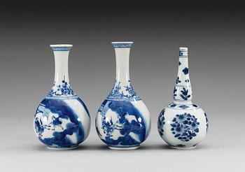 A pair of blue and white vases and a water sprinkler, Qing dynasty, Kangxi (1662-1722).