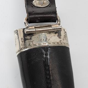 Knife-Jocke (Jan Olsson) Sörböle, knife in sheath, signed.