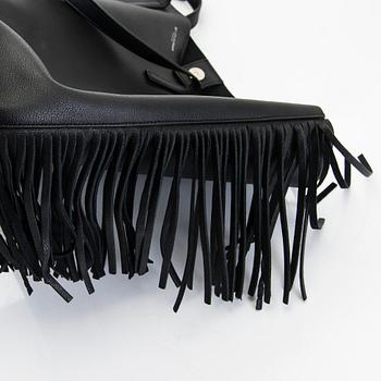 Saint Laurent, a 'Sac shopping' bag.