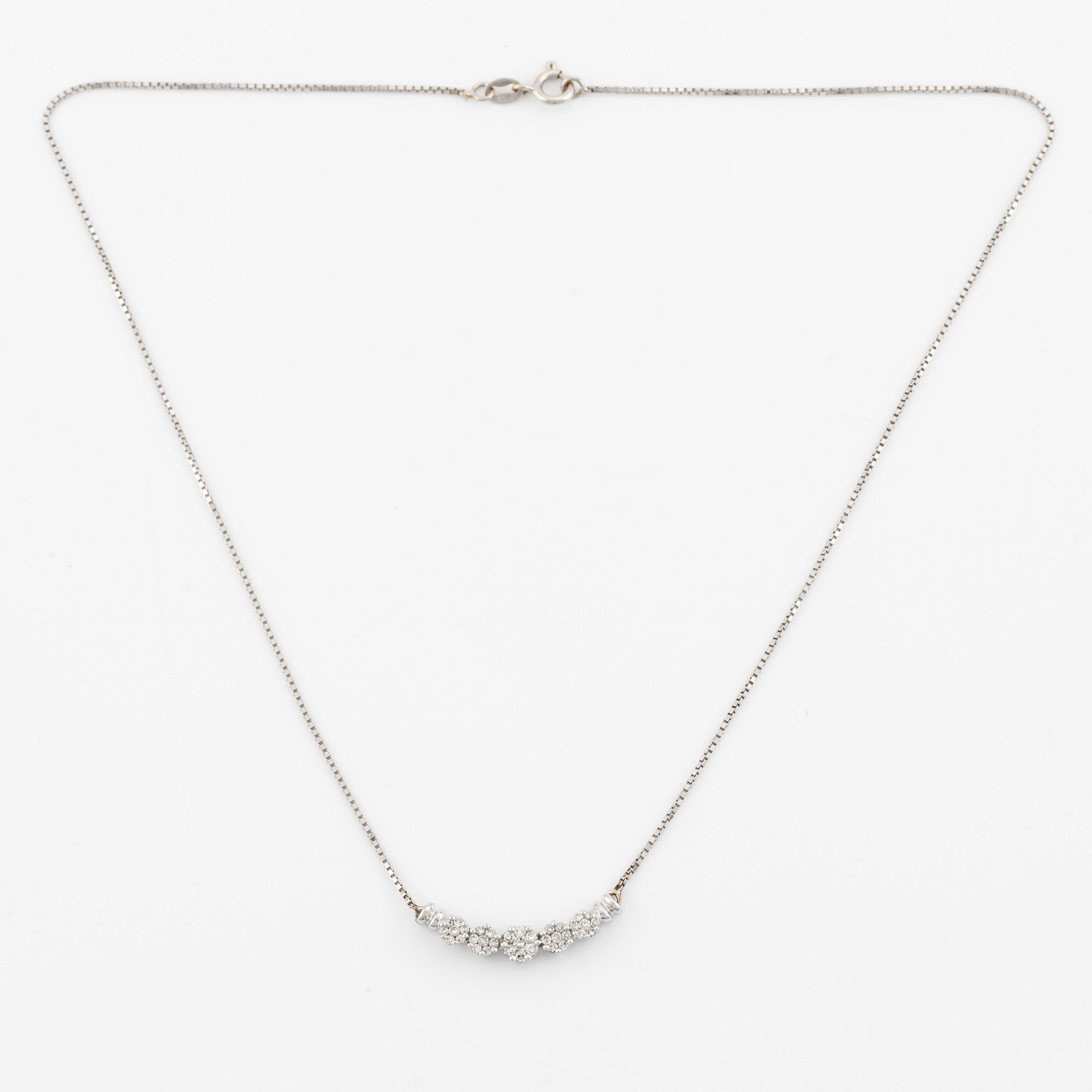 Necklace, 18K white gold with brilliant-cut diamonds.