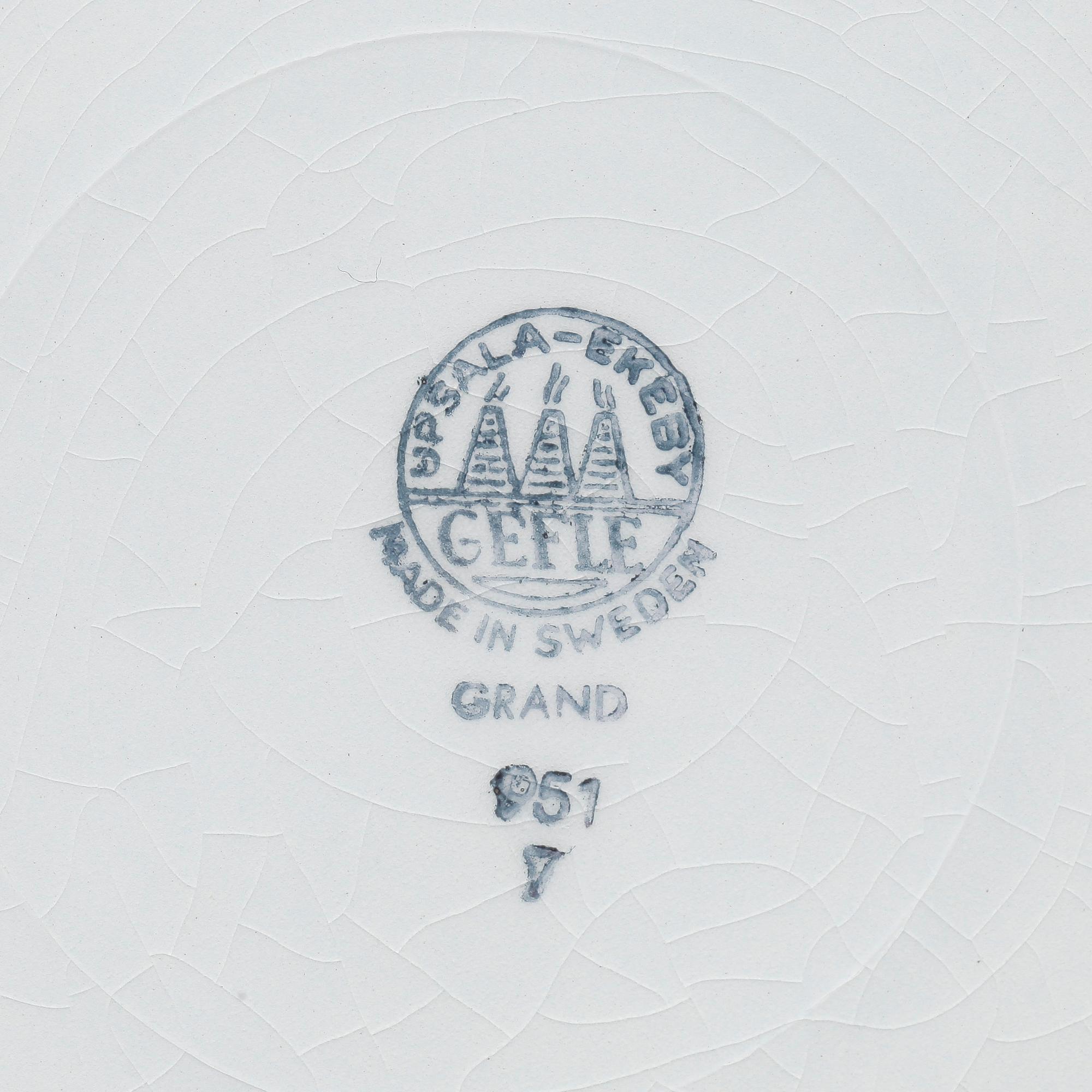 TESERVIS, 26 delar, flintgods, "Grand", Arthur Percy, Gefle samt Upsala-Ekeby, modellen formgiven 1930.
