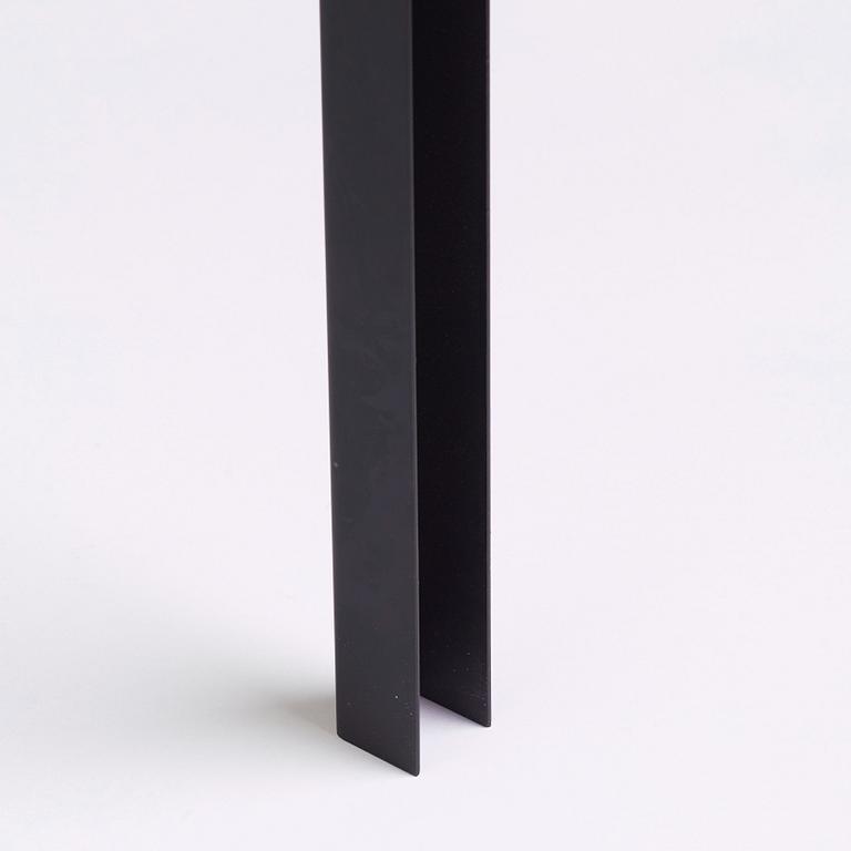 Jonas Bohlin, bord "Concrete", Källemo.