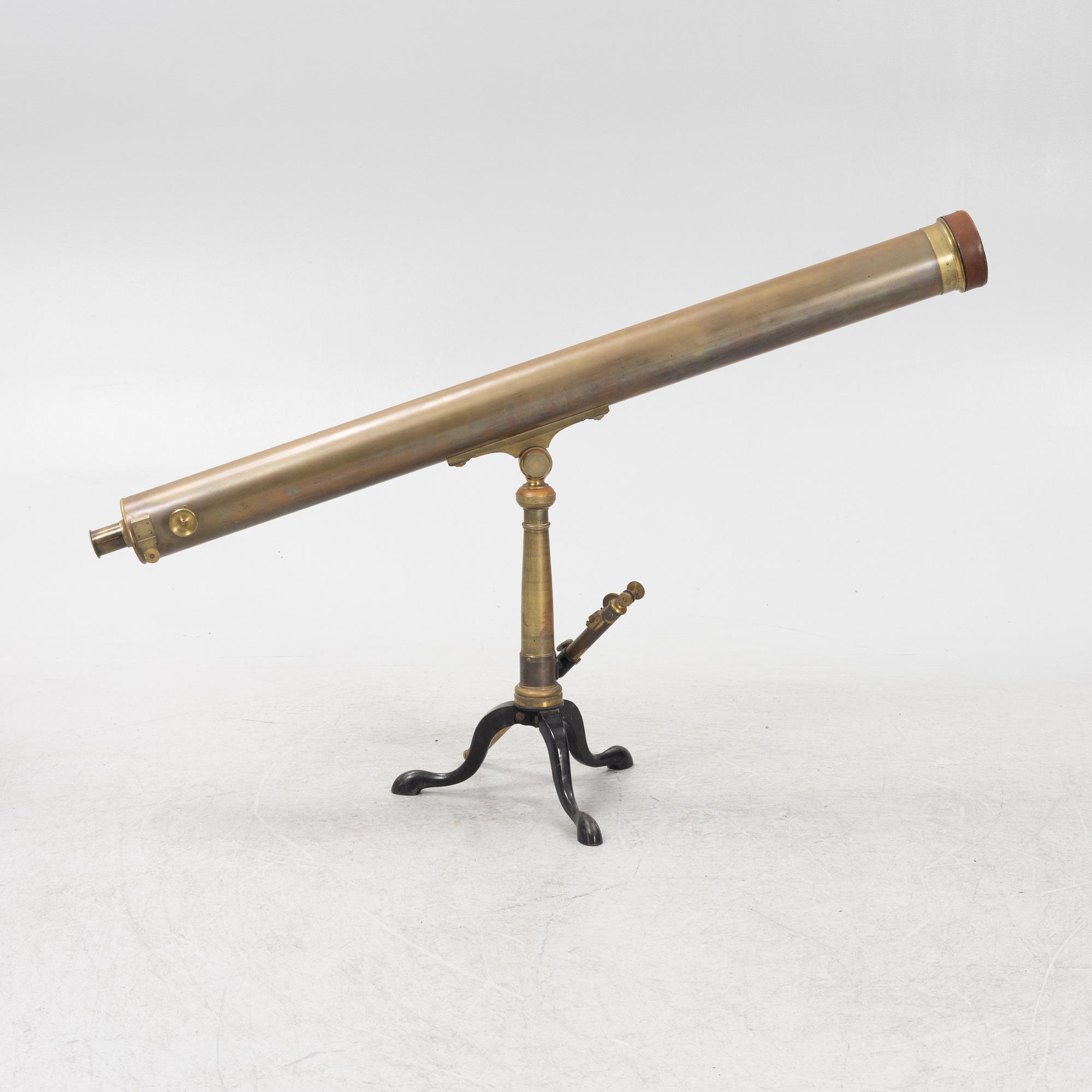 A telescope, A. Bardou, Paris, around the year 1900.