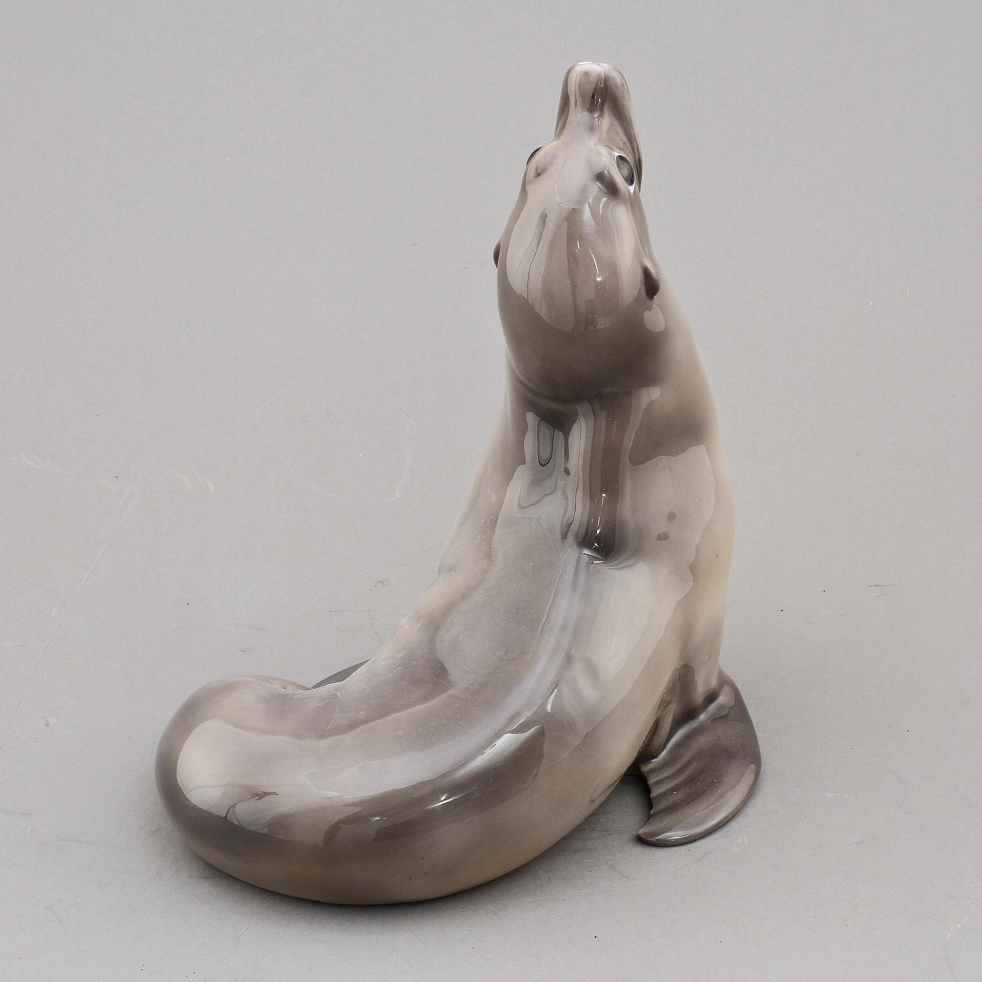 (Klar). FIGURIN, porslin, Royal Copenhagen, 1900-talets andra hälft.