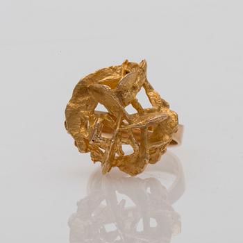 RING, 14 K kultaa, "Kioto", Björn Weckström Lapponia 1973. Vikt 10,7 g.