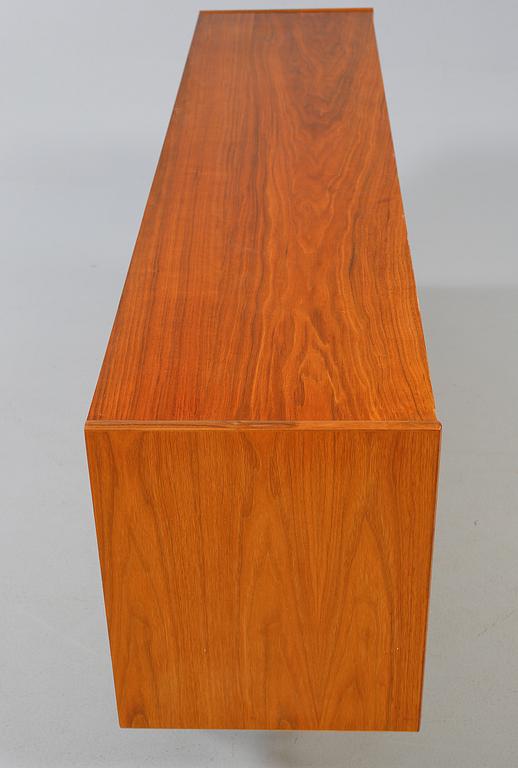 SIDEBOARD, 1900-talets tredje kvartal.