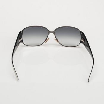 SOLGLASÖGON, Givenchy.